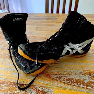 ASICS size 5.5 wrestling 🤼‍♀️ shoes
